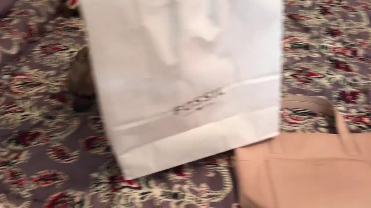 Small shopping haul. Coach, Fossil & more. Hope y'all enjoy :)
