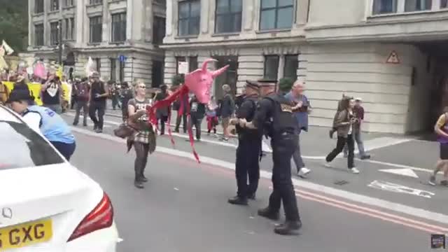 POLICE OFFICE HITS HIM SELF IN HIS MOUTH WITH HIS OWN CAMERA