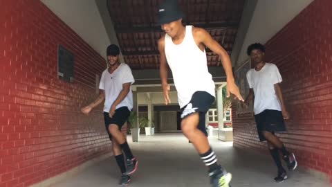 MOM I WANT TO GO TO THE CAGE - MC MANEIRINHO - DANCE STAR (CHOOREOGRAPHY)