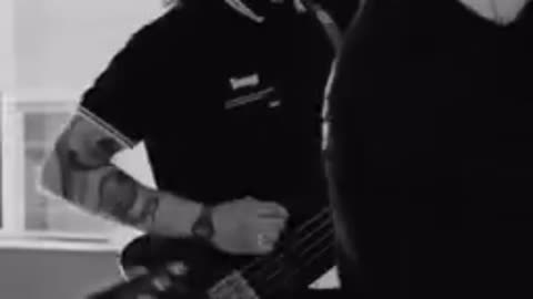 Molchat Doma - Sudno Tradução em PT Br