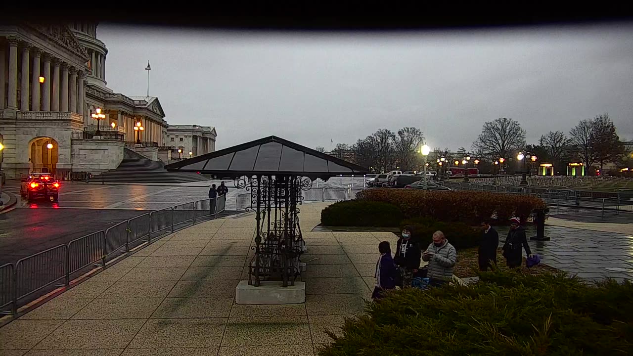 0675USCG00HousePlaza_2021-01-05_16h53min42s123ms.mp4