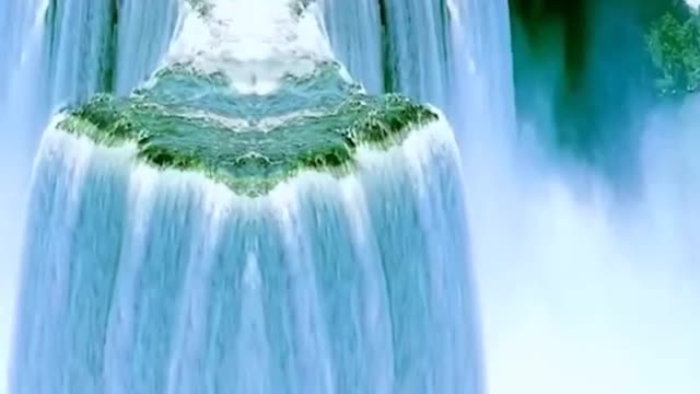 Amazing water fall.👁️👁️👁️