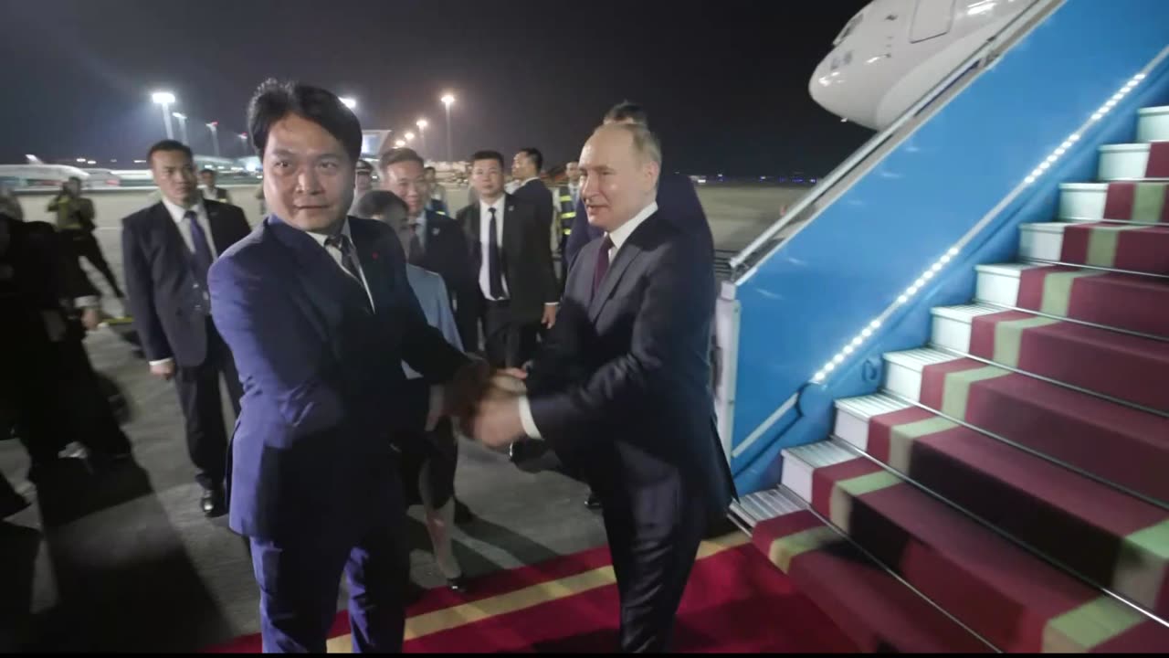 Putin llega a Vietnam en una visita de Estado