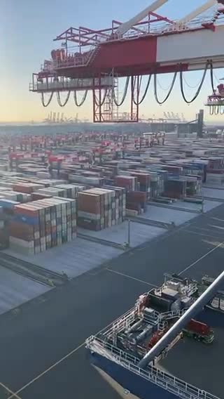 PORT CONTAINER YARDS ARE COMPLETELY FULL, NEEDING TRUCK DRIVERS TO PICK UP THE GOODS