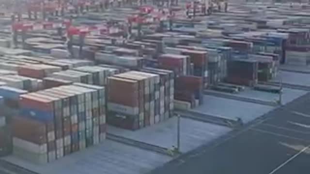 PORT CONTAINER YARDS ARE COMPLETELY FULL, NEEDING TRUCK DRIVERS TO PICK UP THE GOODS