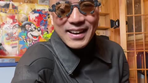 20210225文贵先生GETTR²：今天七哥和战友开玩笑撒娇说．七哥变老的视频，发出后，收到了无数战友对七哥哥……的健康的关心的信息.…文贵万分的感谢，只要真心灭共．就不会衰老