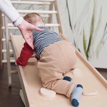 Cute beby beautiful beby very nice beby