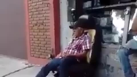 Funny Prank on a man in a seat