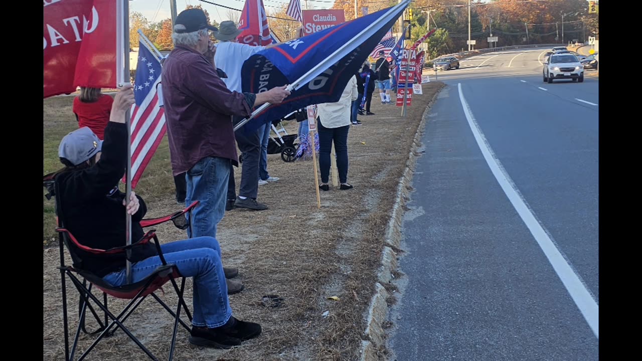 Trump Sign Wave 10/23/24.. Rindge New Hampshire