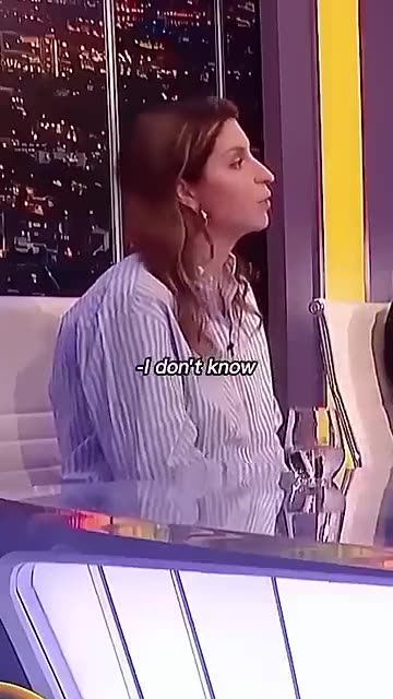 How to defeat yourself. A woke trans advocate feminist tying herself in knots.