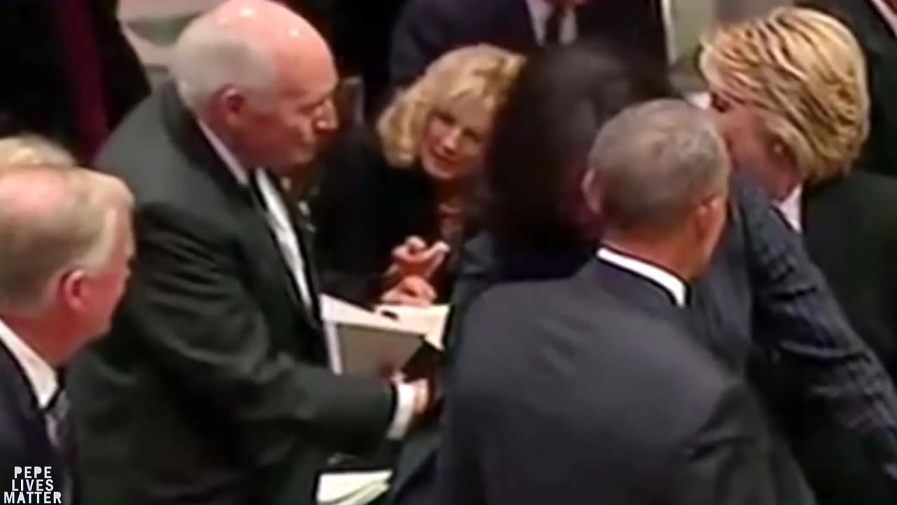 Biden and Pence get note