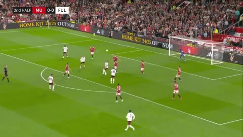 DEBUT GOAL FOR ZIRKZEE! 🤩 - Man Utd 1-0 Fulham - Premier League