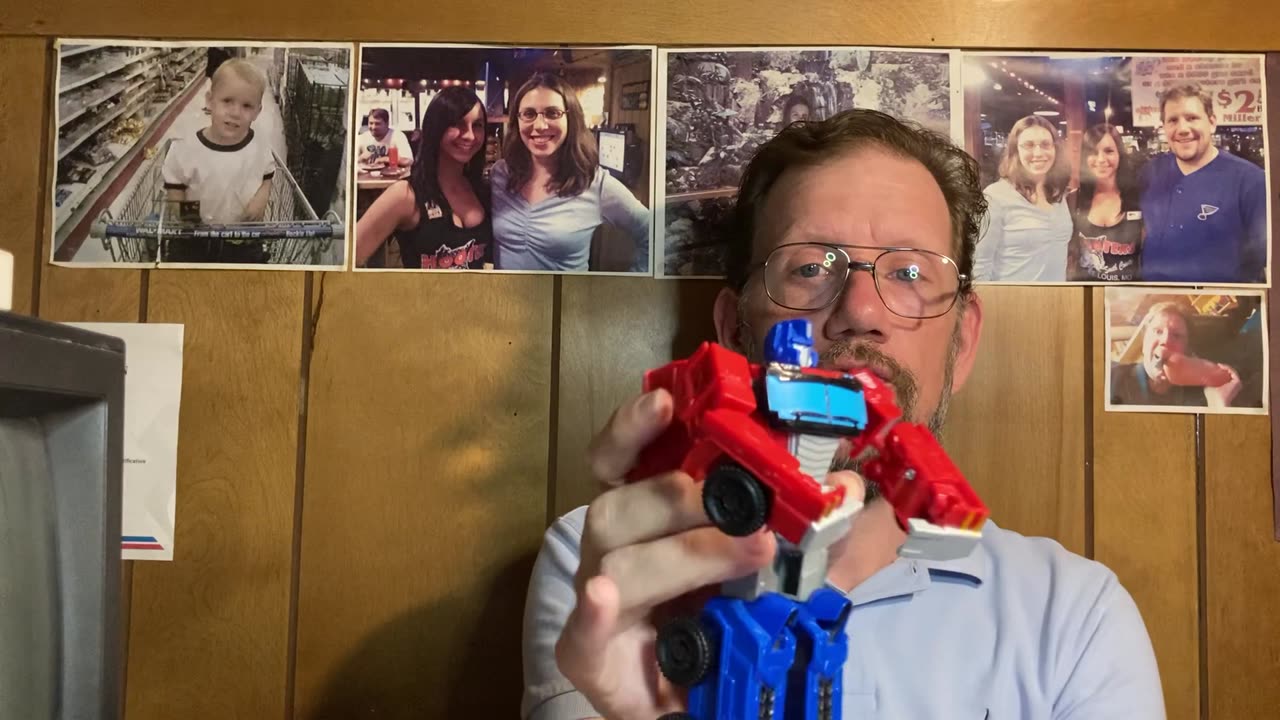 Budget Optimus Prime | Don's Transformers Review