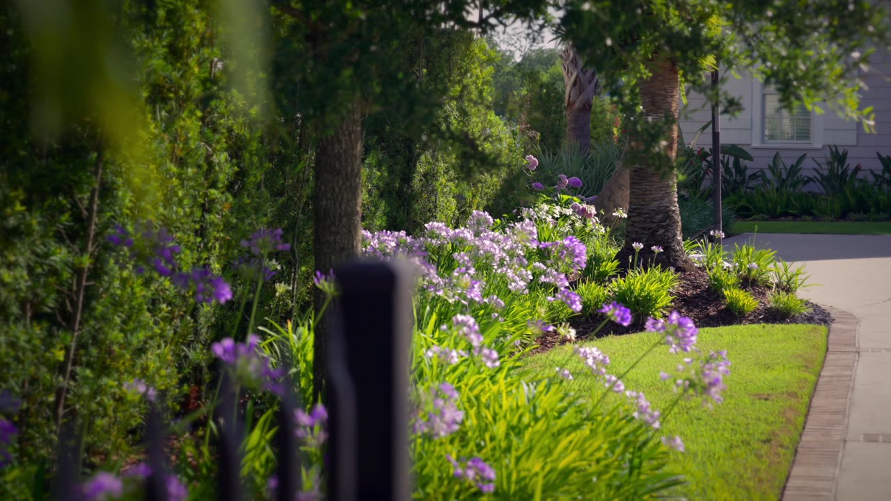 Charming Ortega River Garden Design by Andy Turner of Serenoa Landscape Design