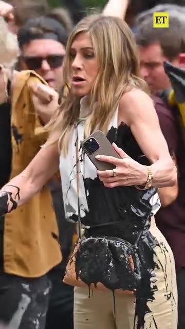 Jennifer MANniston - Oiled Again... ahahah