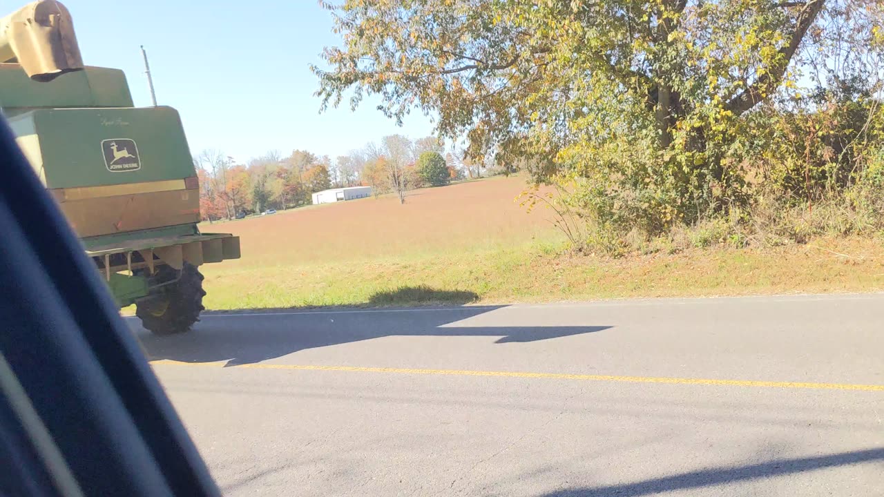 soy bean combine Bell Buckle, TN on Unionville line - 10/24/24