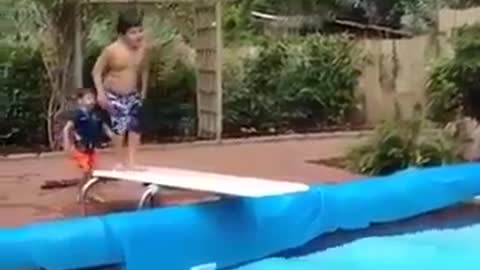 Boys funny'jump fail