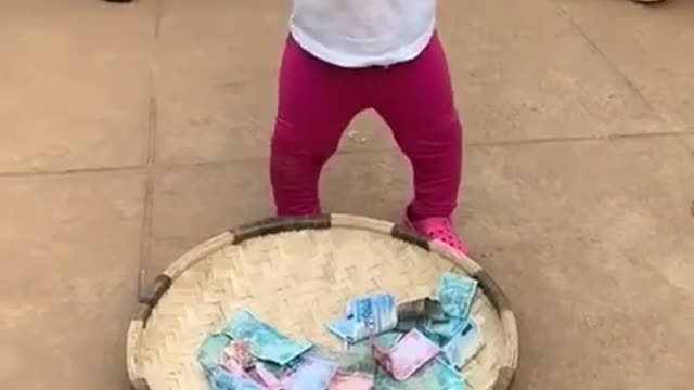 Funny Videos : Youngest But Experienced Criminal... 😂😂