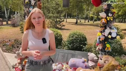 Donbass, Fmr. Ukraine: Spanish journalist reporting from the "Alley Of Angels"