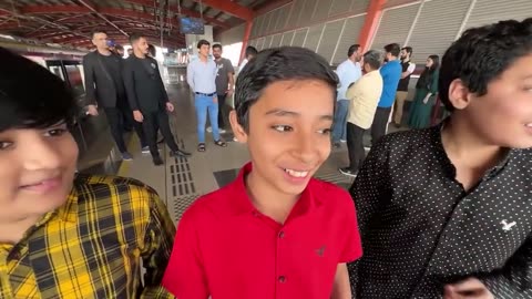 Ducky met new chinise friend at train station😨❤️😍 #aroobjatoi #duckybhai #standwithkashmir