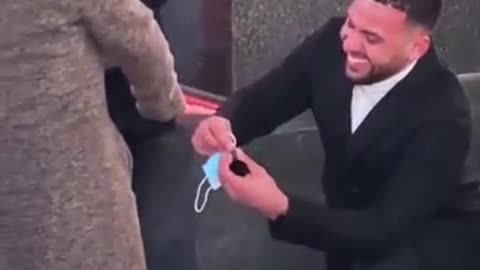 The marriage proposal is successful, best wishes to you!