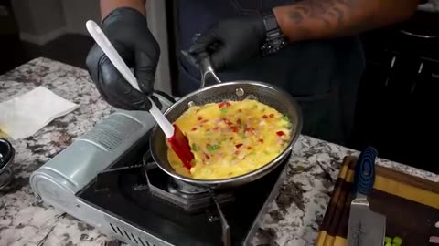 Mastering Omelette Making: Country Style & Traditional Techniques!