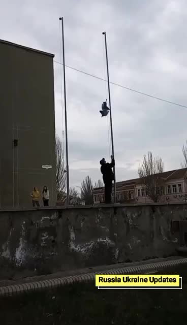 Residents of Liberated Berdyansk lowered down the EU flags near hotels