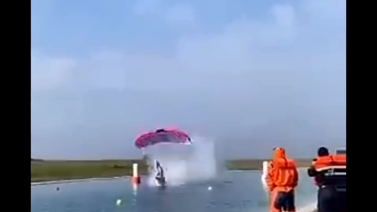 what a landing 😅