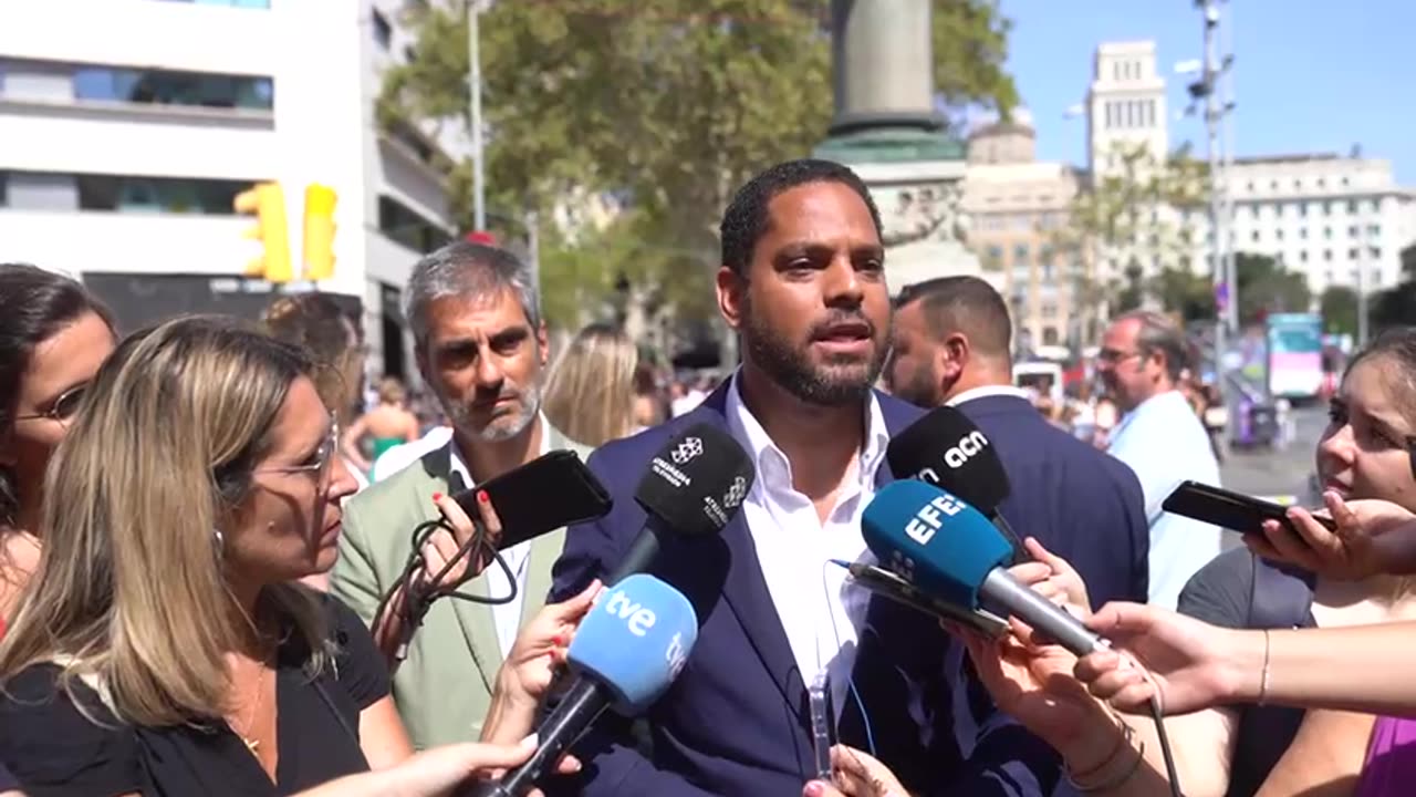 VOX participa en el acto de recuerdo del 17A de Cataluña 2023