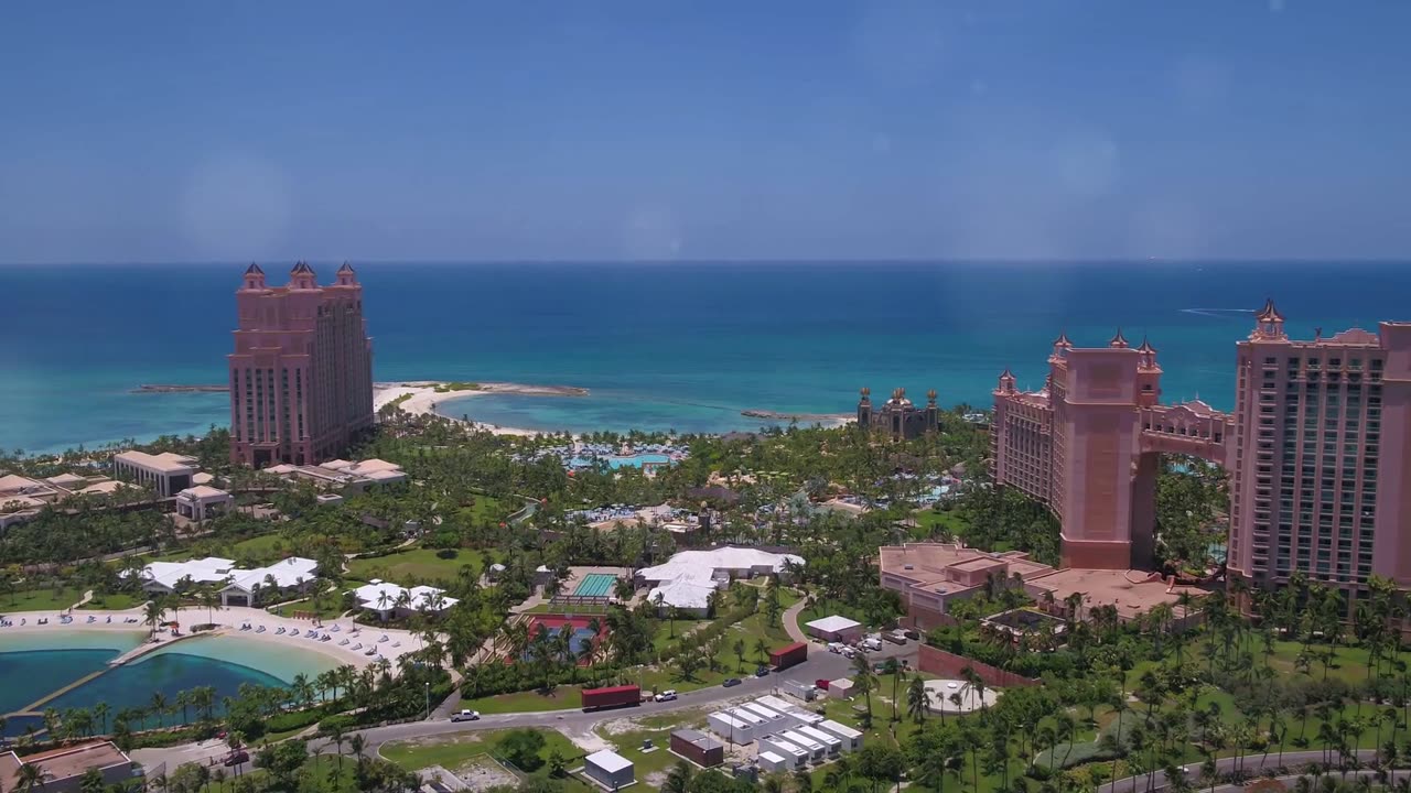 Discover the luxurious Bahamas: A paradise awaits!