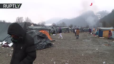 Velika Kladuša: Migranti se potukli zbog prebacivanja u novi centar