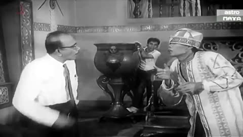 PRamlee Movie - Seniman Bujang Lapok (1961)