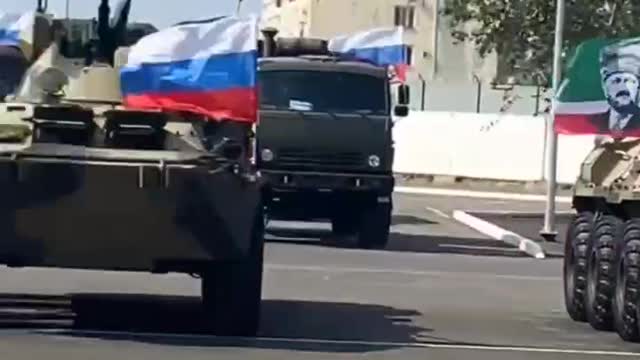 Des volontaires tchétchènes se rendent dans la zone NVO