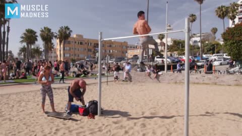 Prank Bodybuilder - Old Man Street Workout