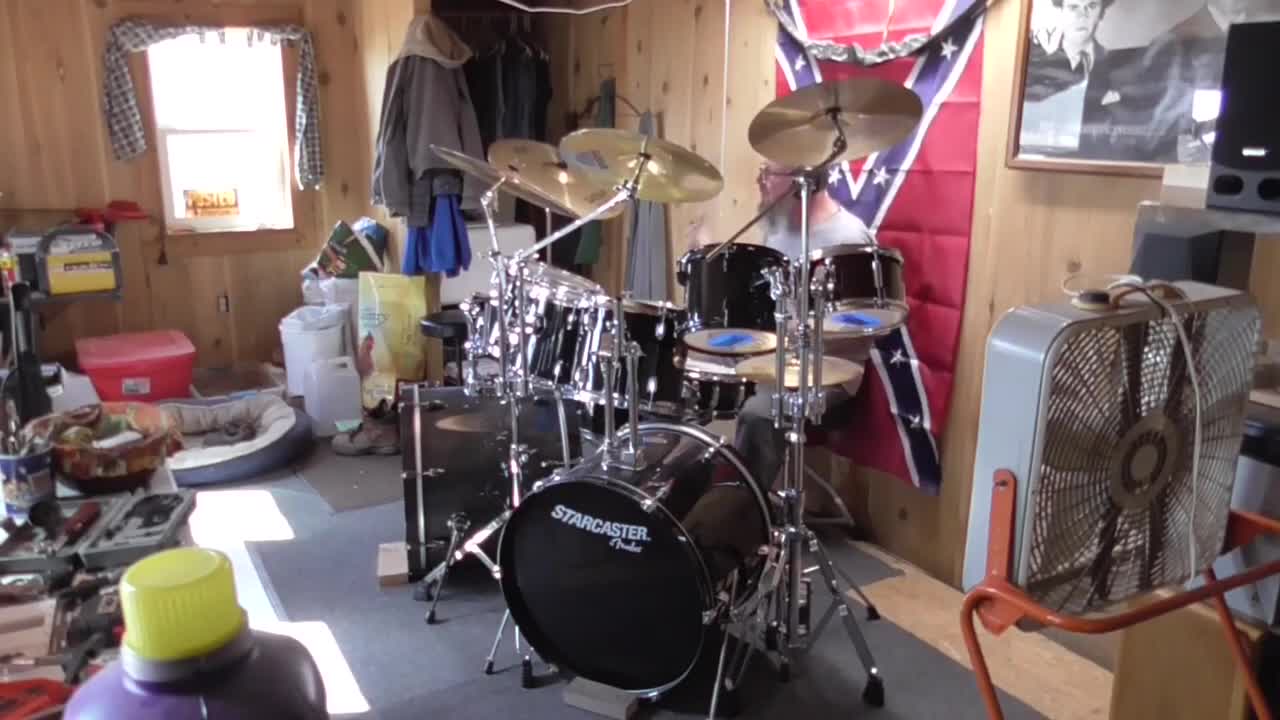 Starcaster Drumming 1