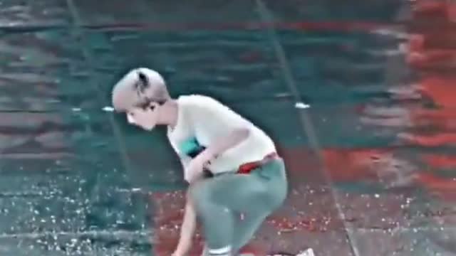FUNNY VIDEO BEWARE OF FALL LOL