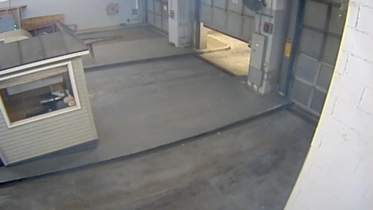 3140RHOBSBCStLoadingDock_2021-01-06_23h00min03s887ms.mp4