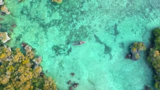 RELAXING MUSIC VIDEOS FROM A 4K DRONE OVER THE SEA