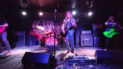 Wyld Ryde "I Don't Need No Doctor" Wasp Cover