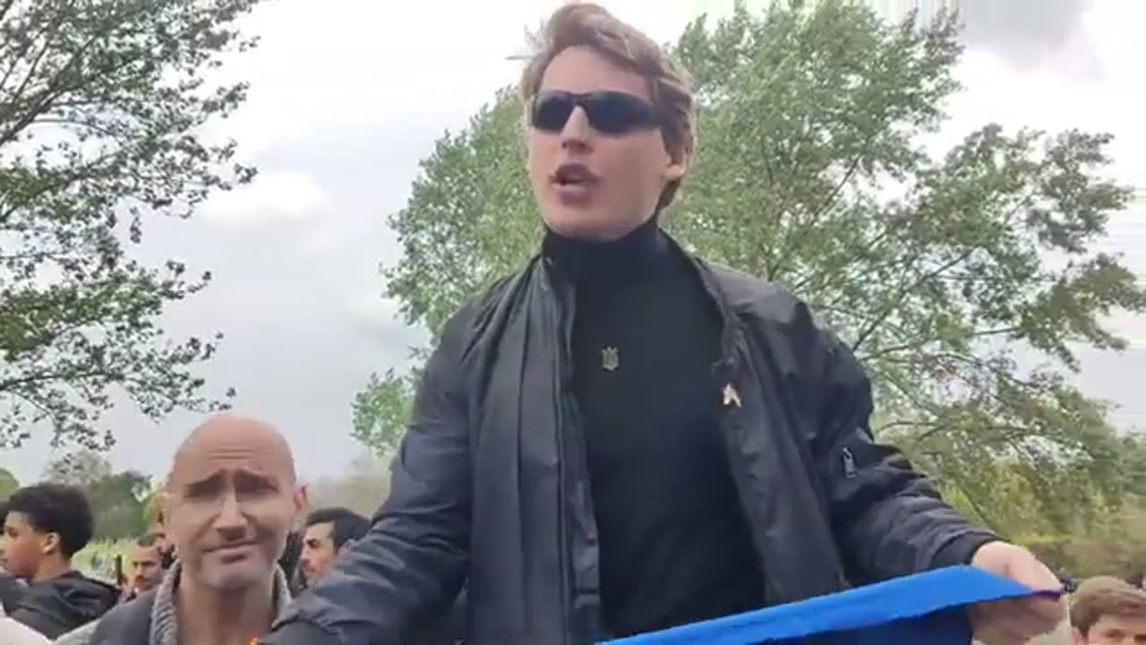 BASED Paxman Vs 'Agent' Shades Part 1 (Speakers Corner)