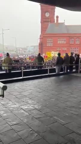 Wales Farmer Protest Cardiff - This will make your hair stand on end