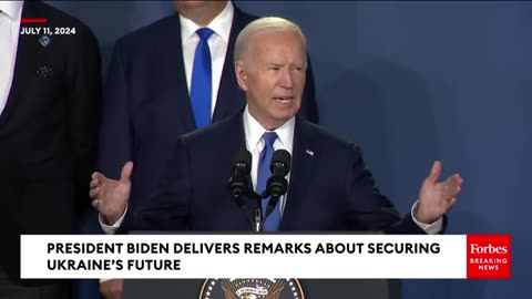 Biden Introduces Ukraine's Zelensky As 'President Putin🤣