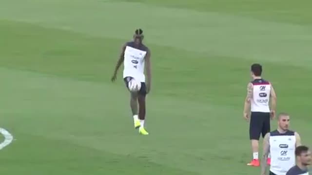 Paul Pogba and Mathieu Valbuena showing off their skills in France training.