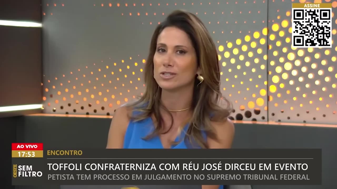 Dias Toffoli confraterniza com o réu José Dirceu em evento