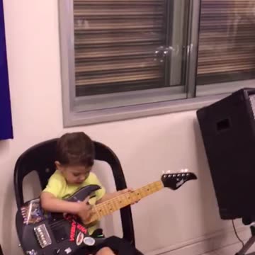 Start me up (my little guitar)