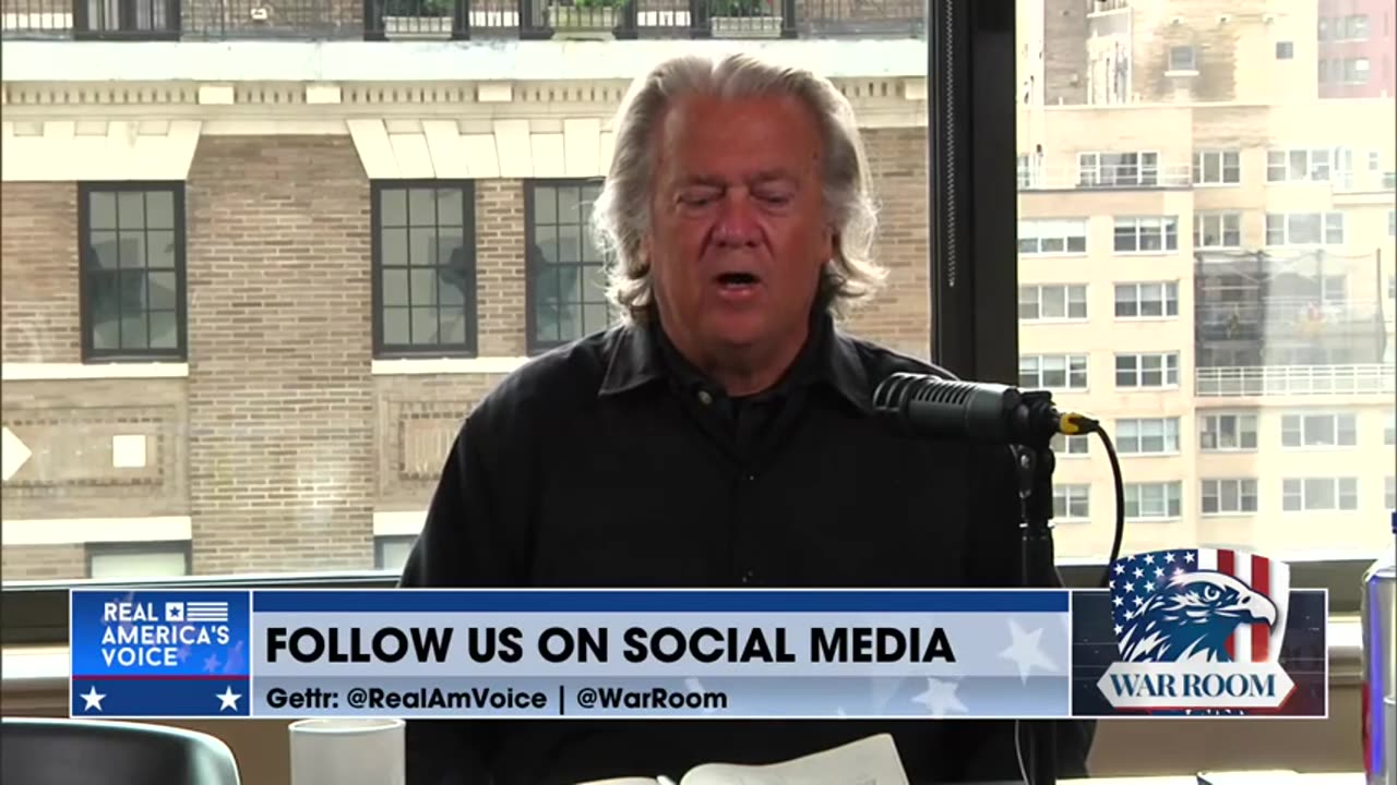 MUST-WATCH: Steve Bannon Returns To The WarRoom After 4 Months As Biden's Political Prisoner