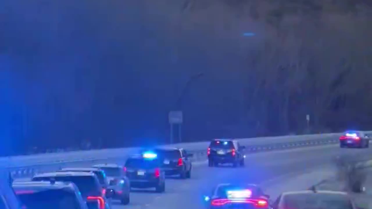 President Trumps motorcade heading out to a rally.