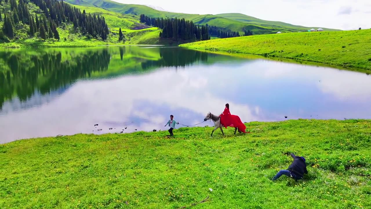 Crystal-Clear Lakes and Stunning Landscapes