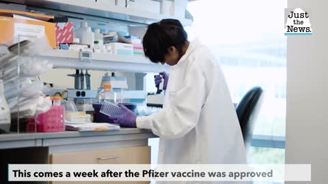FDA authorizes Moderna's coronavirus vaccine for immediate use