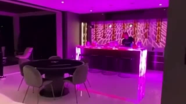 Life Of Billionaires How to design a living room